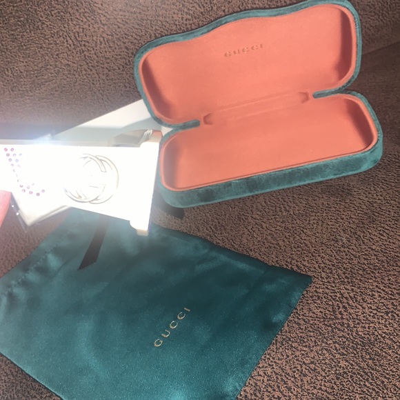 😊100% Authentic, 61 MM white multi Gucci glasses 👓 (SOLD OUT) - Picture 6 of 14